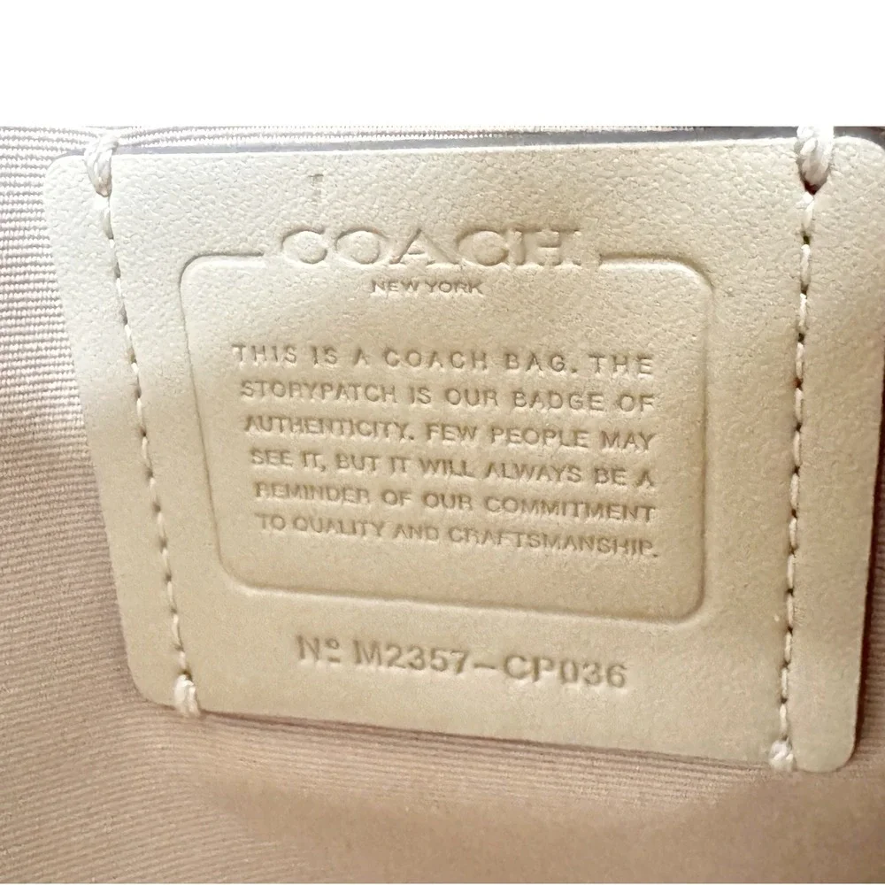 Coach Derby Tote Cream Pebbled Leather Shoulder Bag Silver‎ Hardware Medium